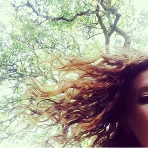 Meet your Posher, Caitlin